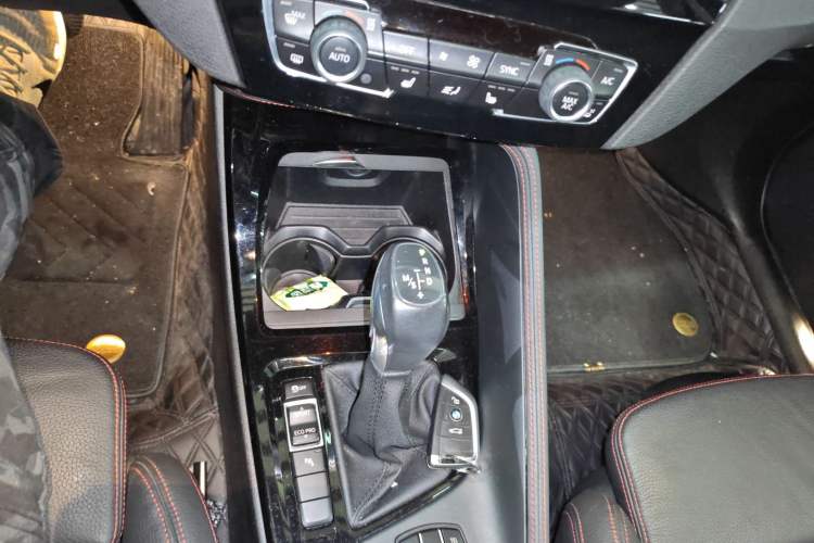 Used BMW X1 2016 sDrive20Li Luxury Model Gear Lever