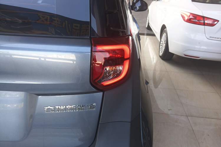 Used Chery Little Ant 2022 Revised Version Sweet Pink Edition Half-Sugar Version Lithium Iron Phosphate 30.7 kWh 30 kW 301 km