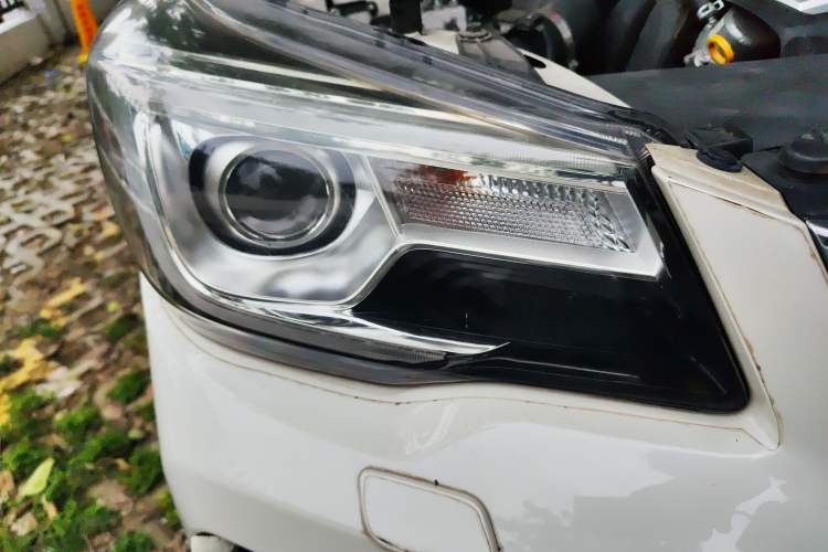 Used Subaru Forester 2016 2.5i Prestige Navigation Edition Right Front Headlight