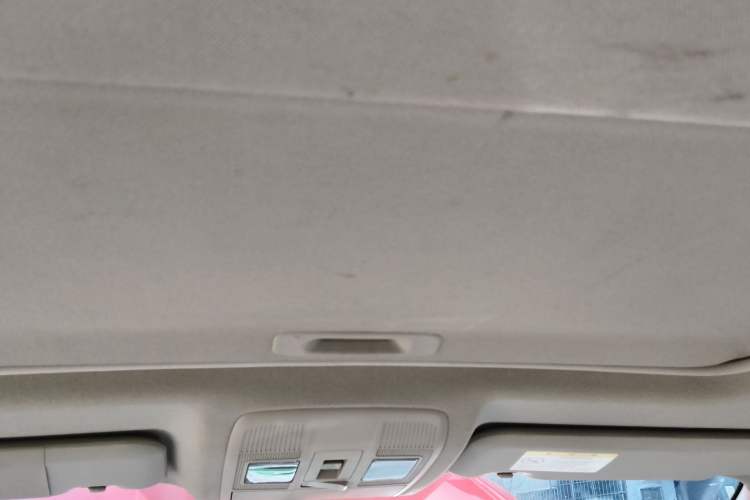 Used Mazda 3 Axela 2014 Sedan 2.0L Automatic Flagship Model