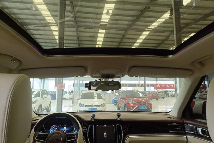 Used Zotye T700 2017 1.8T Dual-Clutch Prestige Model