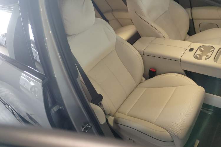 Used Li Auto Li Auto i6 2025 Model Two-Wheel-Drive Standard Type