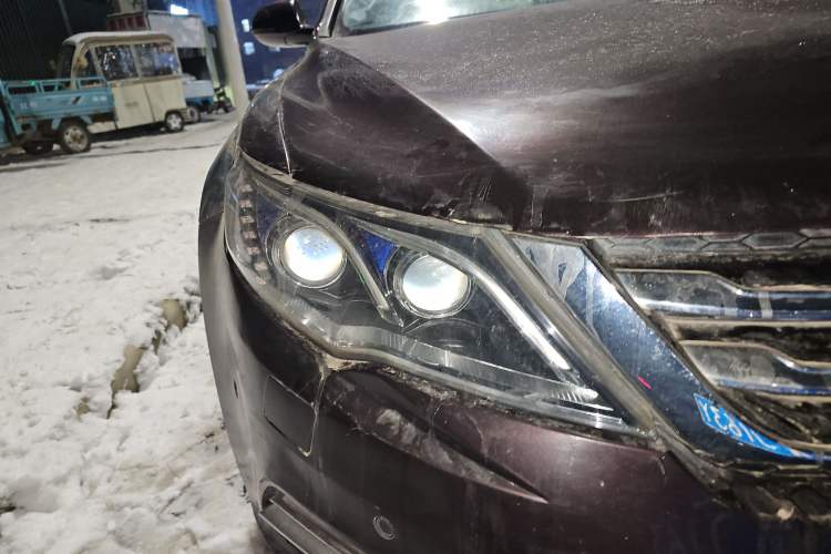 Used Zotye Z700 2016 1.8T Manual Luxury Model Right Front Headlight