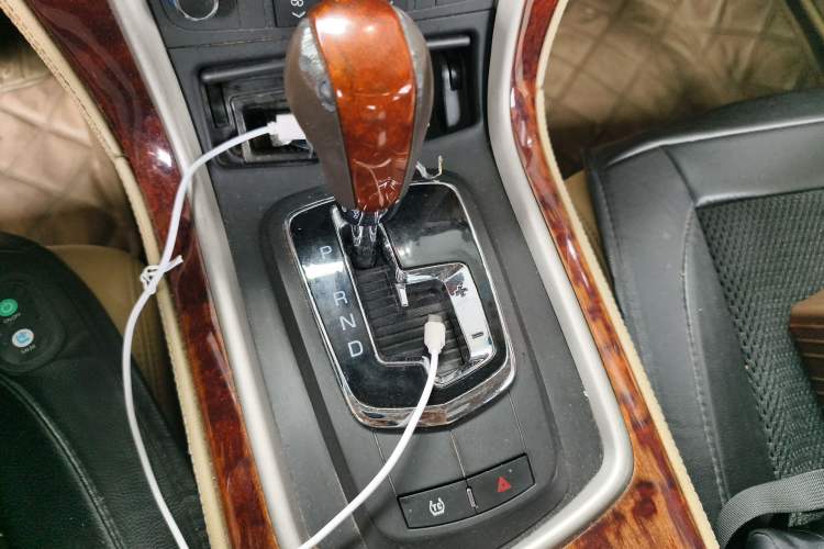 Used Cadillac SLS Seville 2011 2.0T Luxury Edition Gear Lever