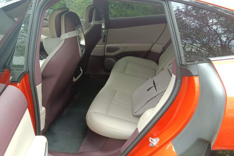 Used Xiaomi Auto YU7 2025 Ultra-Long Range High-Performance All-Wheel-Drive Max Edition
