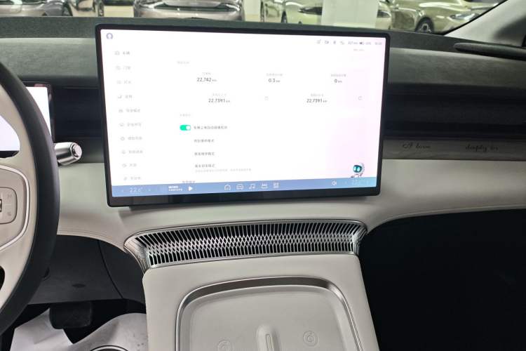 Used XPeng X9 2024 702 Ultra-Long Range Pro