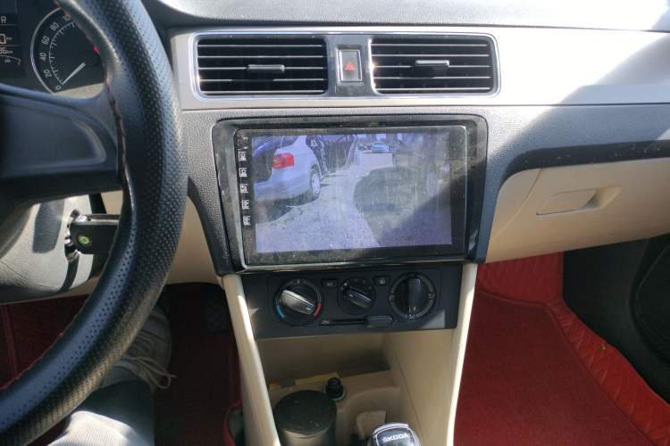 Used Skoda Rapid Spaceback 2014 1.6L Automatic Enjoyment Edition
