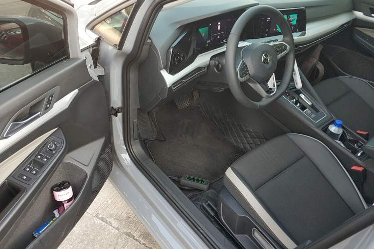 Used Volkswagen Golf 2023 Facelift 280TSI DSG Pro
