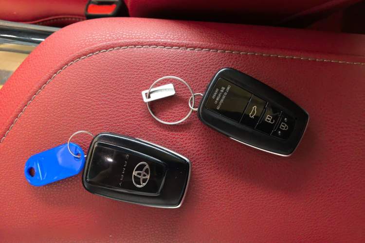 Used Toyota Camry 2018 2.5S Fēngshàng Edition Vehicle Key