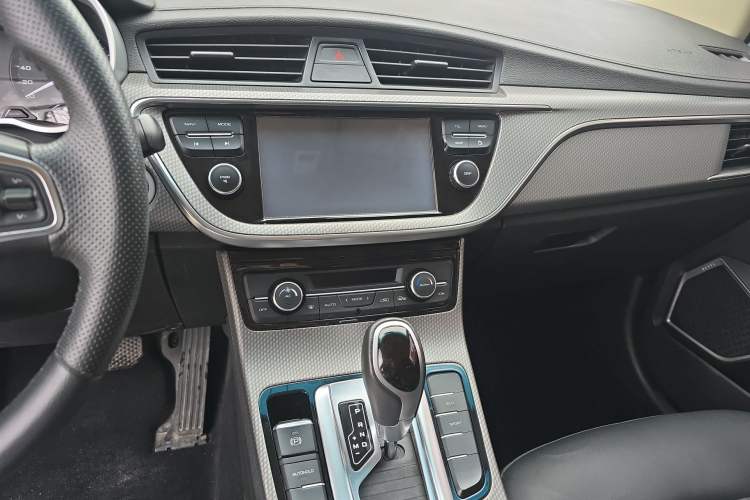 Used Geely Auto Emgrand GS 2016 Elegant Edition 1.8L Automatic LingShang Model
