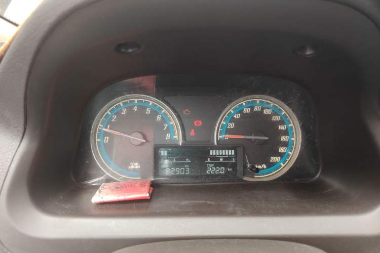 Used Baojun 730 2014 1.5L manual standard trim 7 seats
