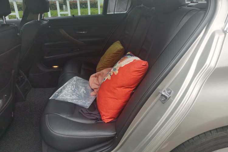 Used BMW 3 Series 2013 Facelift 320Li Fashion Design Package
