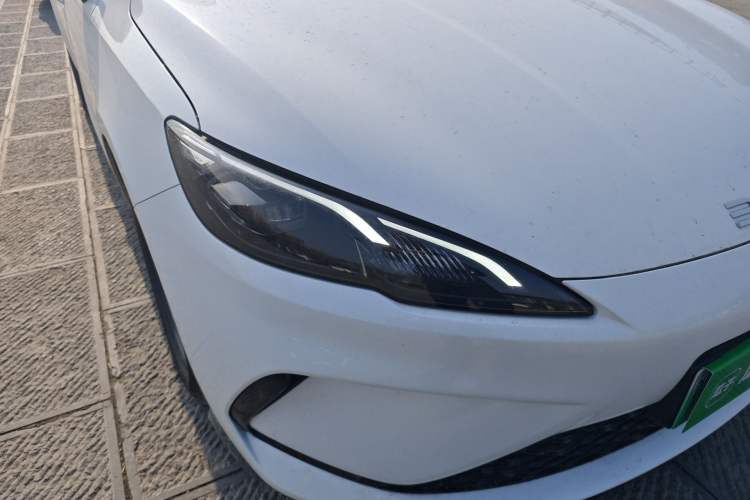 Used BYD Seal 05 DM-i 2025 DM-i Smart Drive 55KM Luxury Model Right Front Headlight