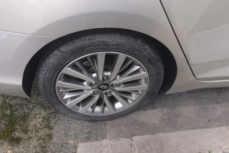 Used Hyundai Mistra 2017 1.8L Automatic Smart GLS China V Standard Right Rear Wheel Hub