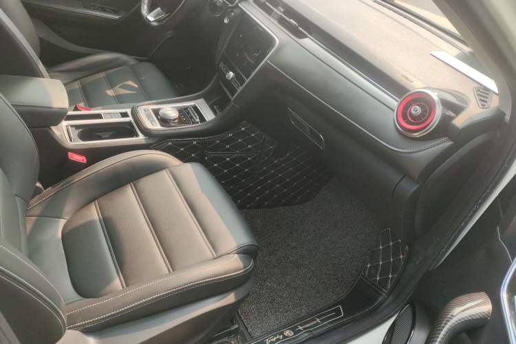 Used MG 6 New Energy 2018 45T E-DRIVE Intelligent Drive Hybrid PILOT Super Internet Edition Right Front Seat