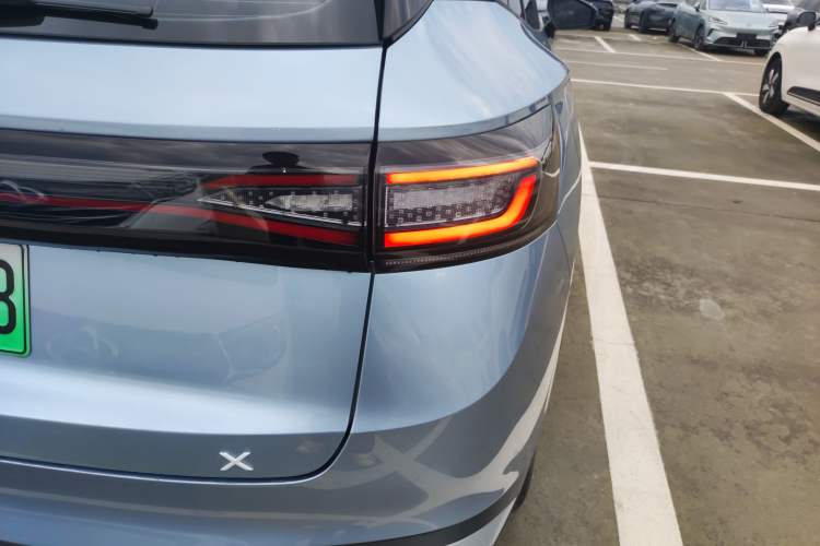 Used Volkswagen ID.4 X 2024 Pure & Smart Edition Right Rear Taillight