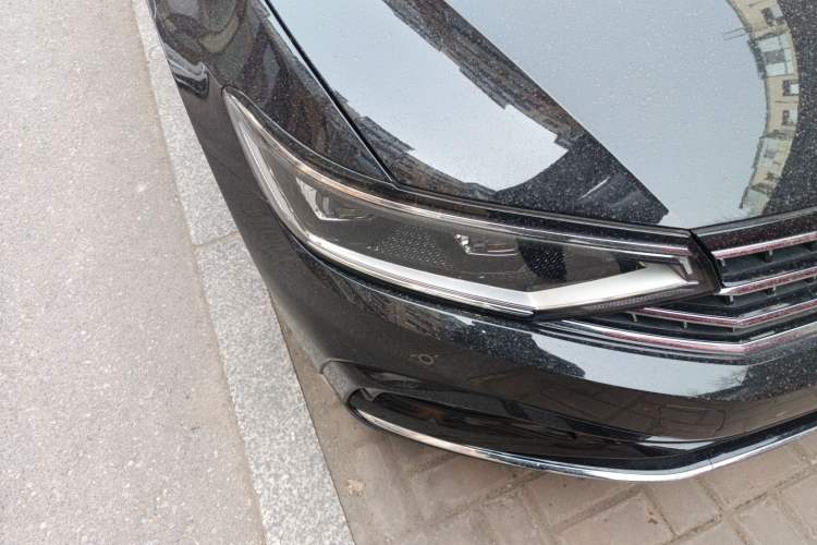 Used Volkswagen Magotan 2023 2 Million Units Limited Edition 330TSI DSG Leading Version