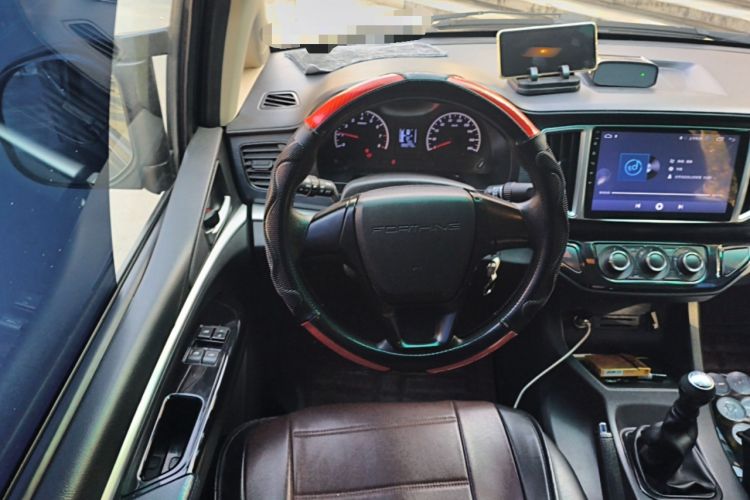 Used FORTHING Lingzhi 2022 M5L 1.6L Utility Model 7 Seats