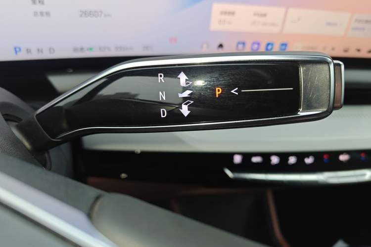 Used Cadillac OPTIQ 2024 Four-Wheel Drive Long-Range Version Gear Lever