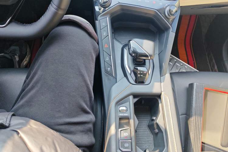 Used Lynk & Co 06 EM-P 2022 PHEV 84 km Range Pro Version