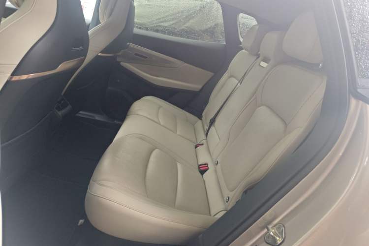 Used Lynk & Co 08 EM-P 2023 220km All-Wheel-Drive Performance Halo Left Rear Seat