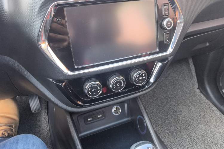 Used Soueast DX3 2018 1.5T SRG Manual Luxury Model