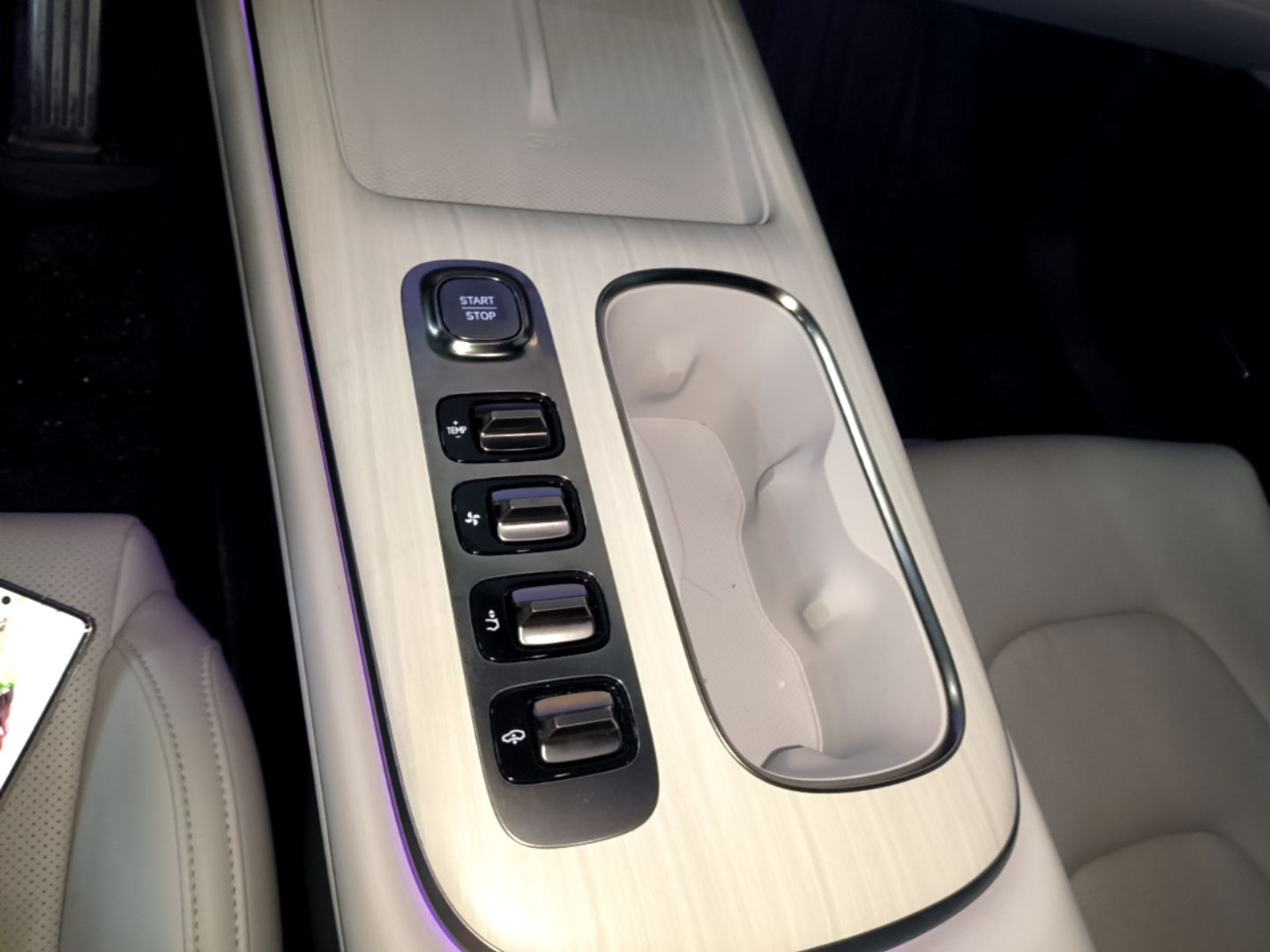 Xiaomi Auto SU7 2024 Four-Wheel Drive Ultra-Long Range Advanced Intelligent Driving Max Edition — снимка 16