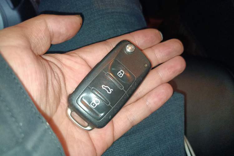 Used Volkswagen Sagitar 2014 Revised Version 1.6L Automatic Comfort Edition Interior 1