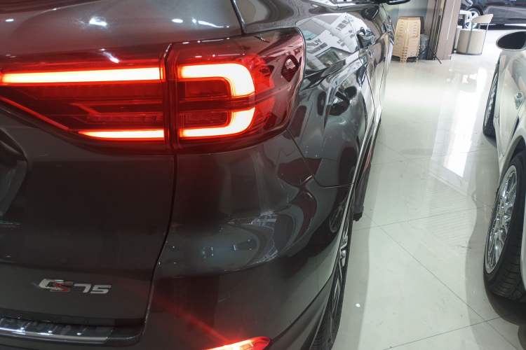 Used Changan CS75 2022 Blue Whale Edition 1.5T DCT Luxury Model