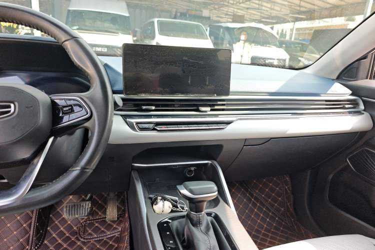 Used Geely Auto Emgrand 2022 4th Generation 1.5L CVT Flagship Model Audio And AC Panel