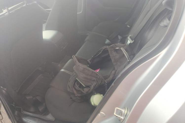 Used Mazda 3 Axela 2017 Hatchback 2.0L Automatic Luxury Model Emission Standard China V Left Rear Seat