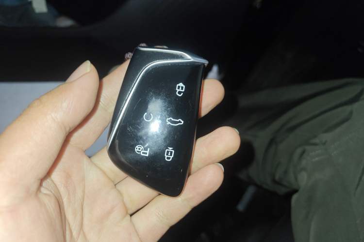 Used Dongfeng Aeolus Huge 2022 Mach Power 1.5T Dare-to-Love Edition
