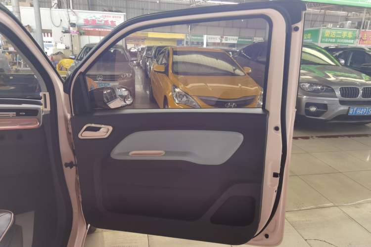 Used Wuling Hongguang MINIEV 2022 Macaron Premium Model – Lithium Iron Phosphate