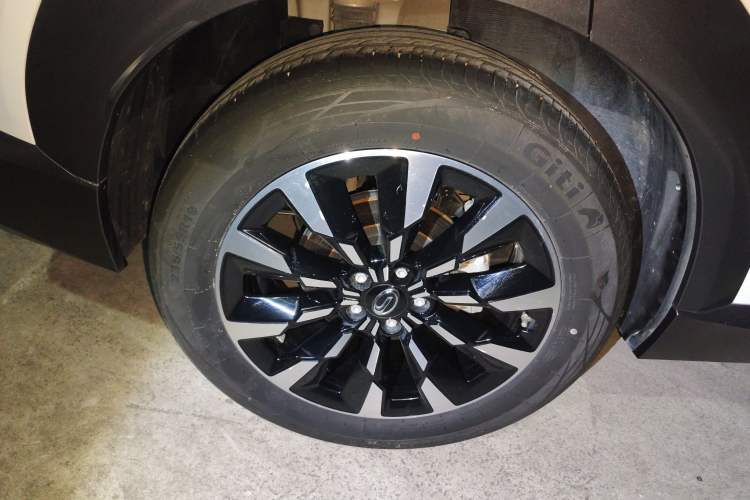 Used GAC Trumpchi EMKOO 2022 1.5T Supernova Pro Edition
