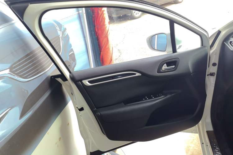 Used Citroen C4L 2015 1.8L Automatic Luxury Edition
