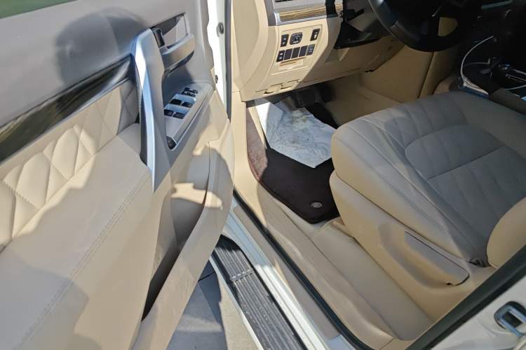 Used Toyota Land Cruiser 
