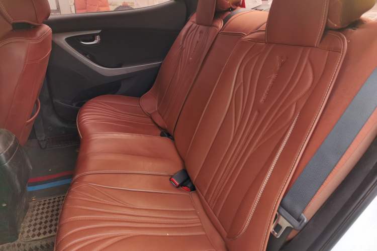 Used Hyundai Elantra (5th Generation / Langdong) 2016 1.6L Manual Luxury Model