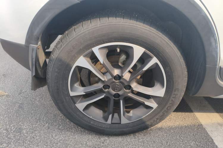 Used Geely Auto Vision X3 2019 Upgraded Model 1.5L Manual Elite Version
