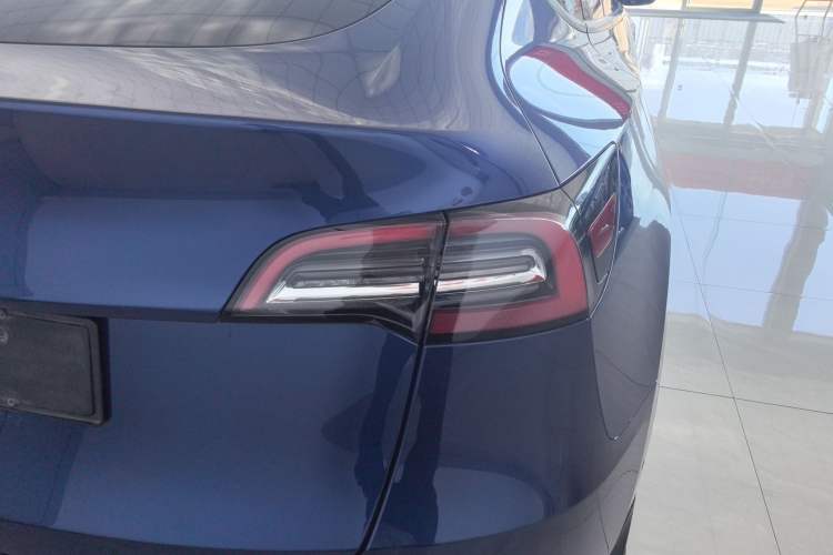 Used Tesla Model Y 2021 Standard Range Rear-Wheel Drive Version
