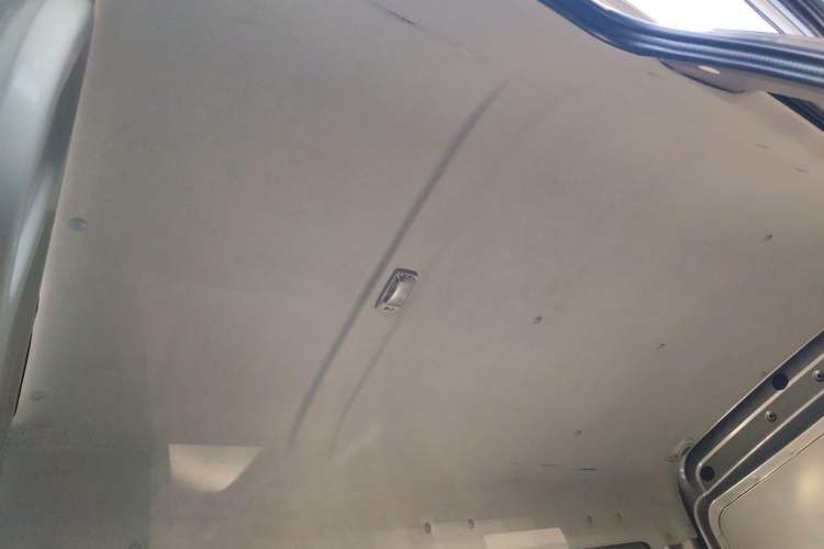 Used Jinbei New Hiace X30L 2021 1.5L Wealth Van Non-Air-Conditioned Version China VI Standard SWC15M
