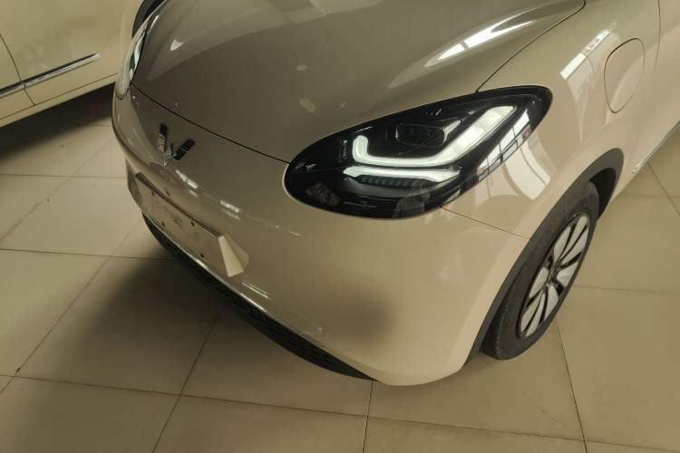 Used Wuling Bingo 2025 333 km Lingxi Deluxe Edition Left Front Headlight