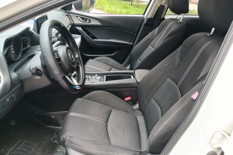 Used Mazda 3 Axela 2017 Sedan 1.5L Automatic Luxury Model Emission Standard China V Left Front Seat