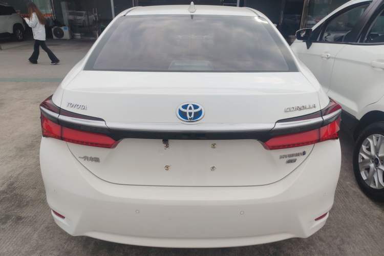 Used Toyota Corolla 2017 Revised Dual-Engine 1.8L E-CVT Elite Edition
