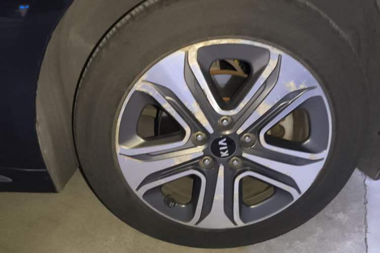 Used Kia K5 New Energy 2018 2.0L Smart Enjoyment Version Right Front Wheel Hub