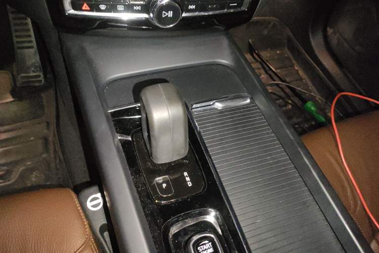 Used Volvo XC60 2022 B5 4x4 Zhiyi Luxury Edition