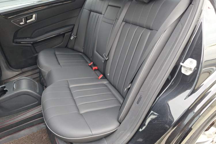 Used Mercedes-Benz E-Class 2015 Facelift E 200 L Sport Edition