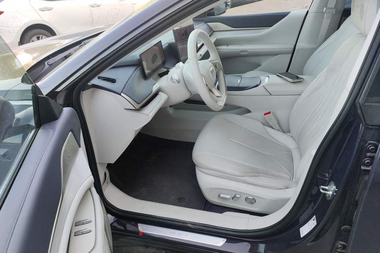 Used Buick L7 2025 Model Aivia Driver Seat