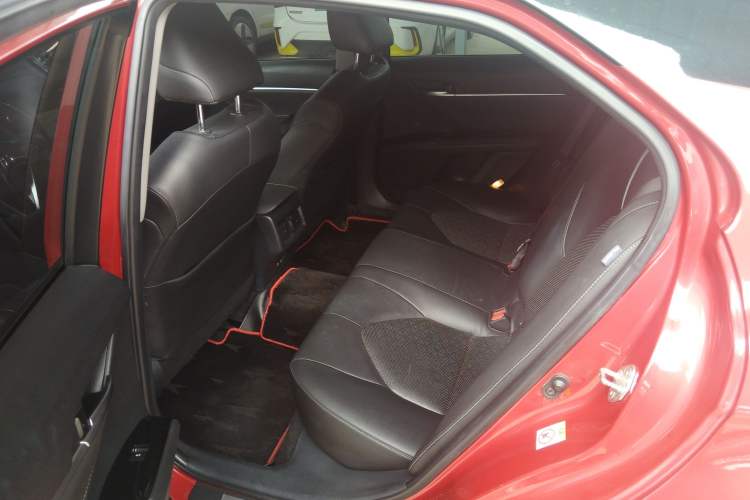 Used Toyota Camry 2018 2.5S Fēngshàng Edition Left Rear Seat
