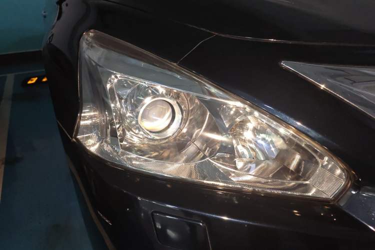 Used Nissan Teana 2013 2.5L XL-NAVI Luxury Edition Right Front Headlight