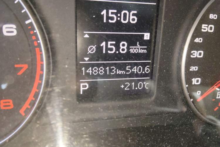 Used Audi Q3 2015 30 TFSI Comfort Model
